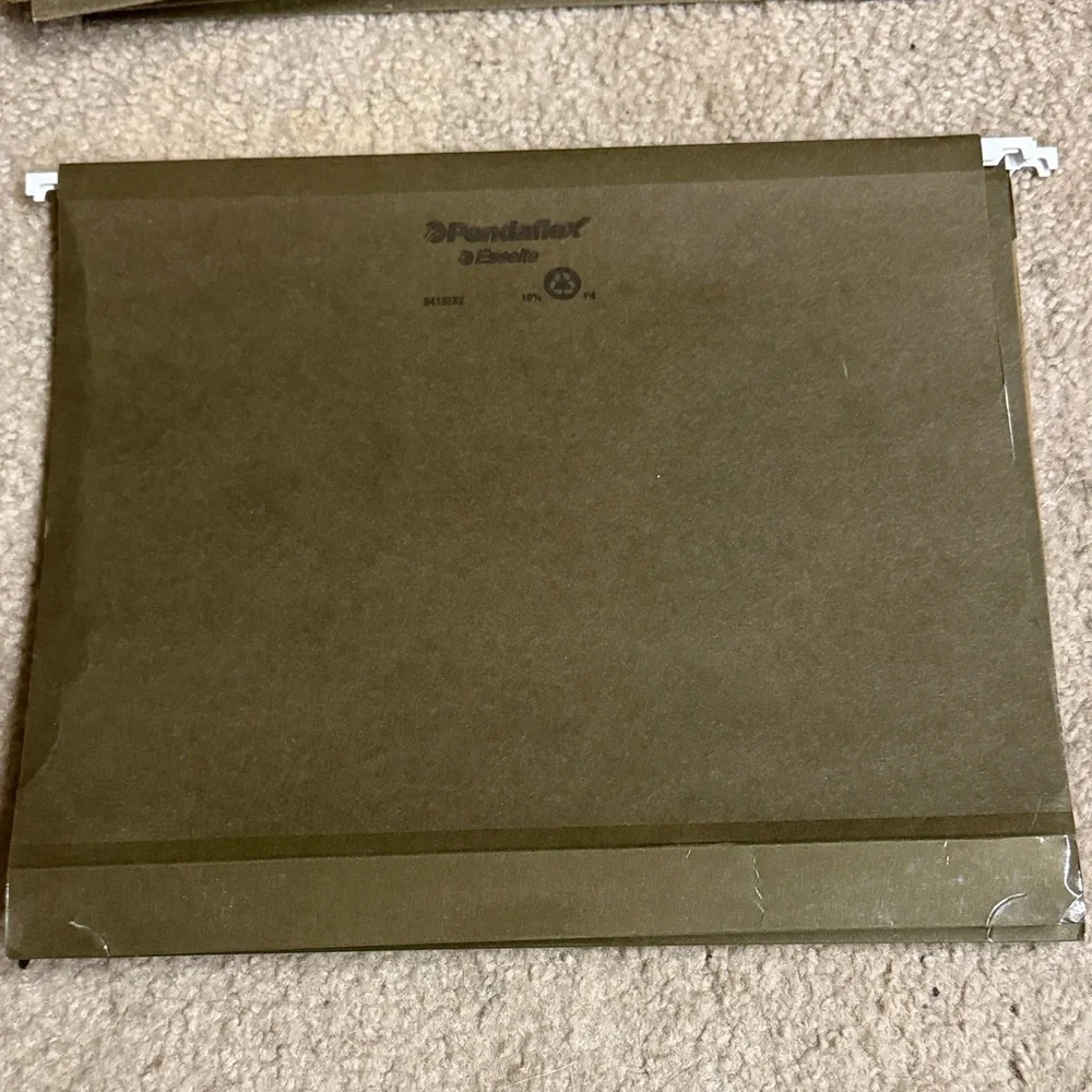 Staple / office max/ Pendaflex / S mead Hanging File Folders 58-60